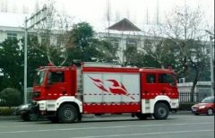 南京街頭現價值900萬元的雙車