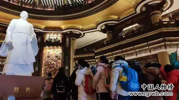 我國開出首趟研學專列