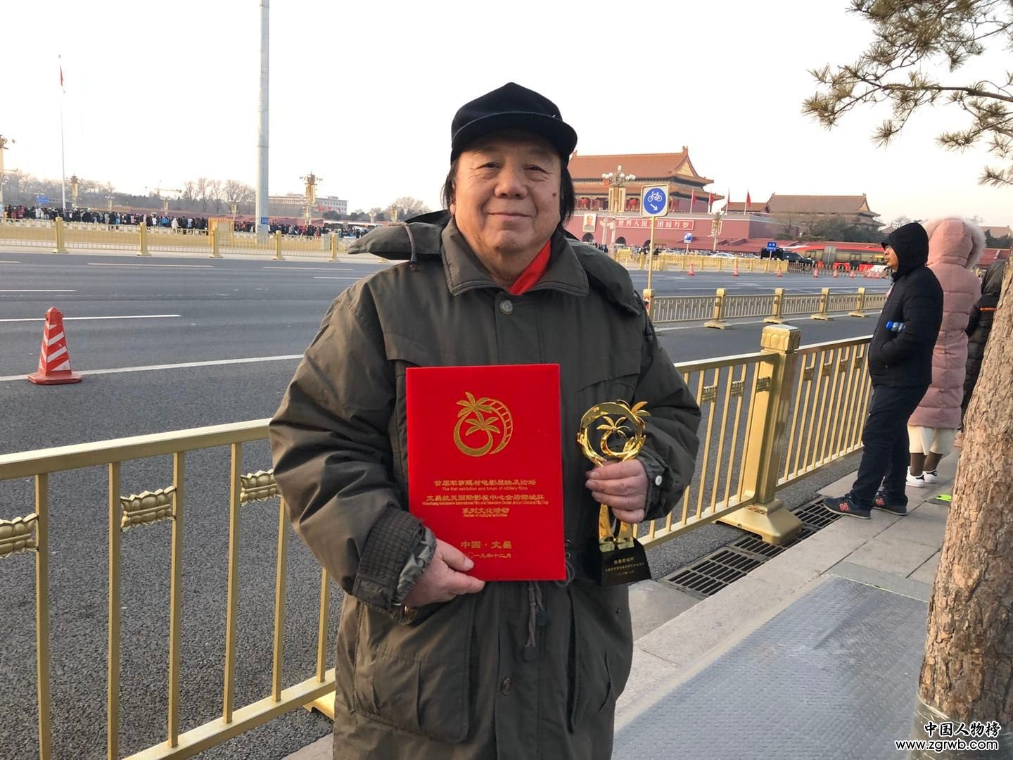 民建會員張士元成果專題片《叫響黃河乾坤灣》獲中國首屆軍事題材影片優秀獎