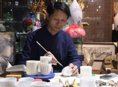 寄情詩書畫，丹青意無涯---范