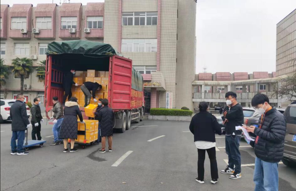 常州疫情企業(yè)助力 仙寓龍泉捐贈(zèng)價(jià)值25萬(wàn)元富硒水