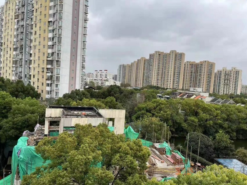 3?15在行動｜上海普陀區(qū)梅川路祥和名邸250號違建難整改，施工噪音又?jǐn)_民