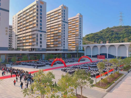 柴時鐘：校長教育思想對學校的發展至關重要