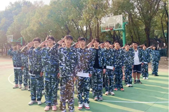 柴時鐘：校長教育思想對學校的發展至關重要